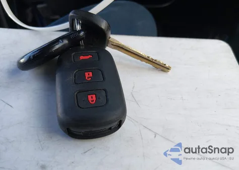 2004 Toyota Matrix Standard from USA, damaged, VIN 2T1KR32E84C176010